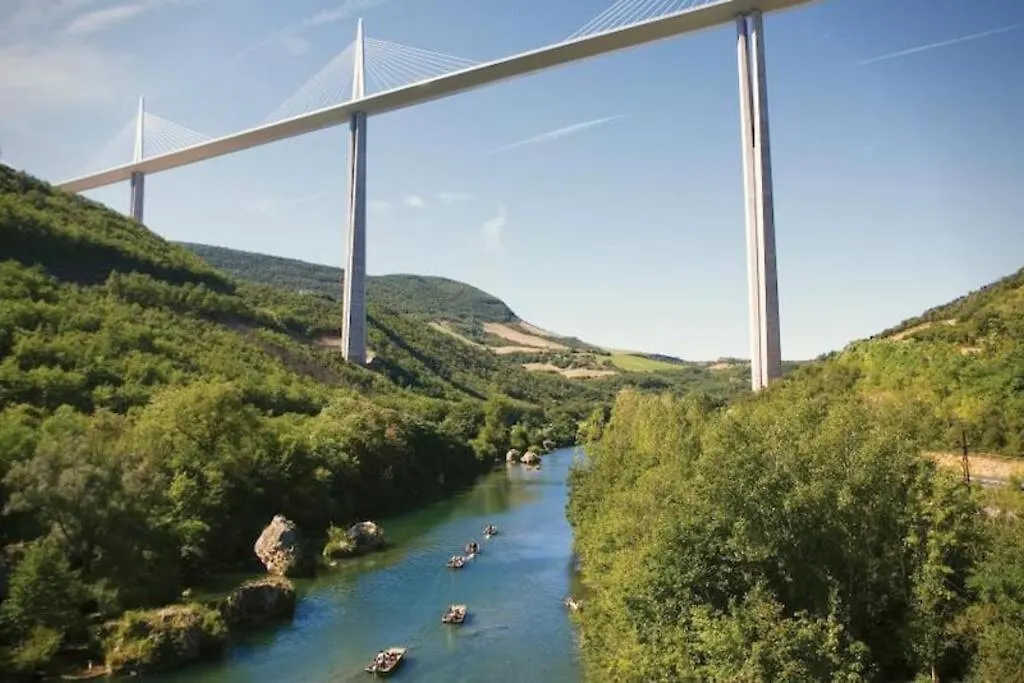 T2 Lumineux Hypercentre Apartment Millau