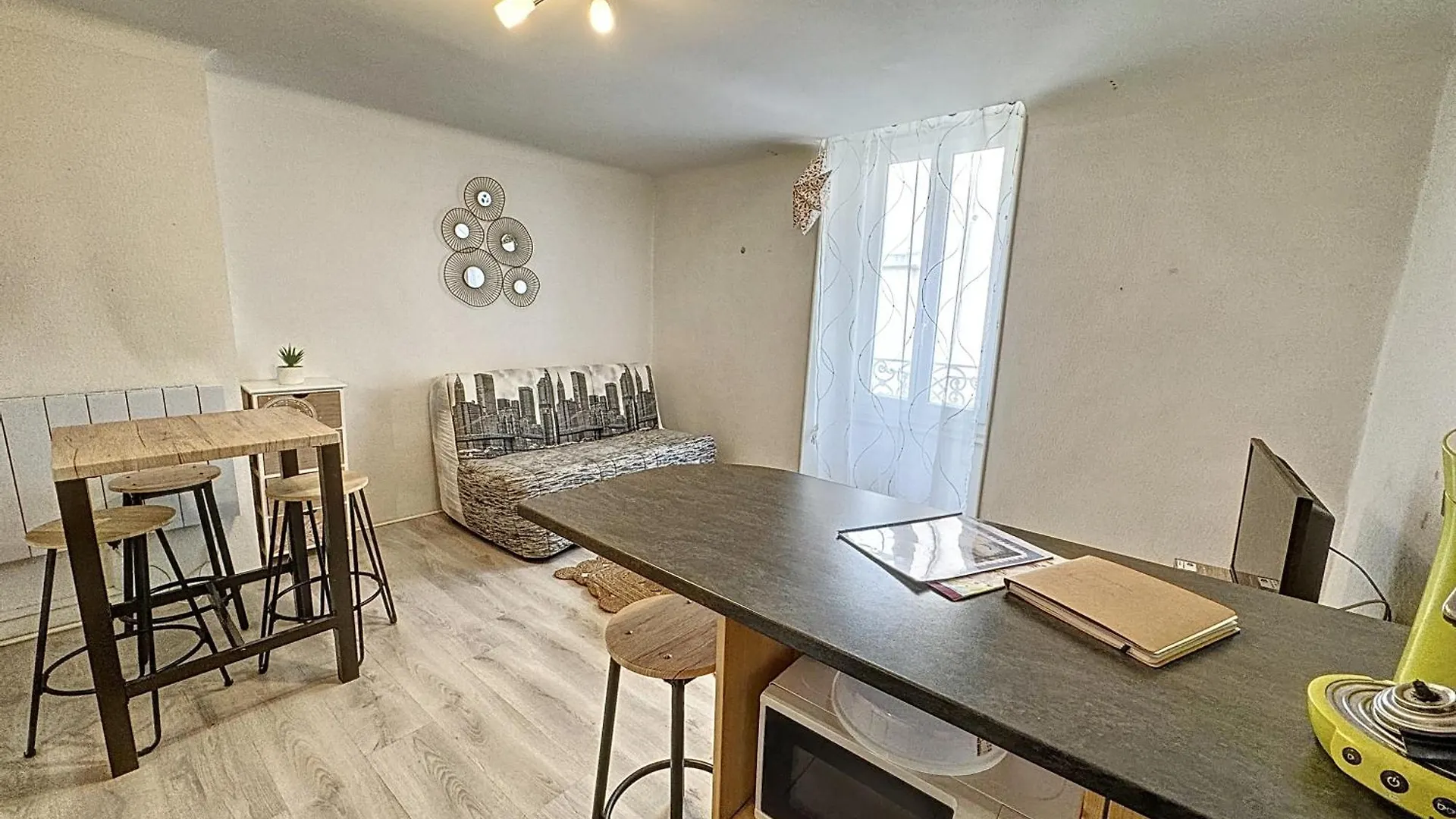 T2 Lumineux Hypercentre Apartment Millau